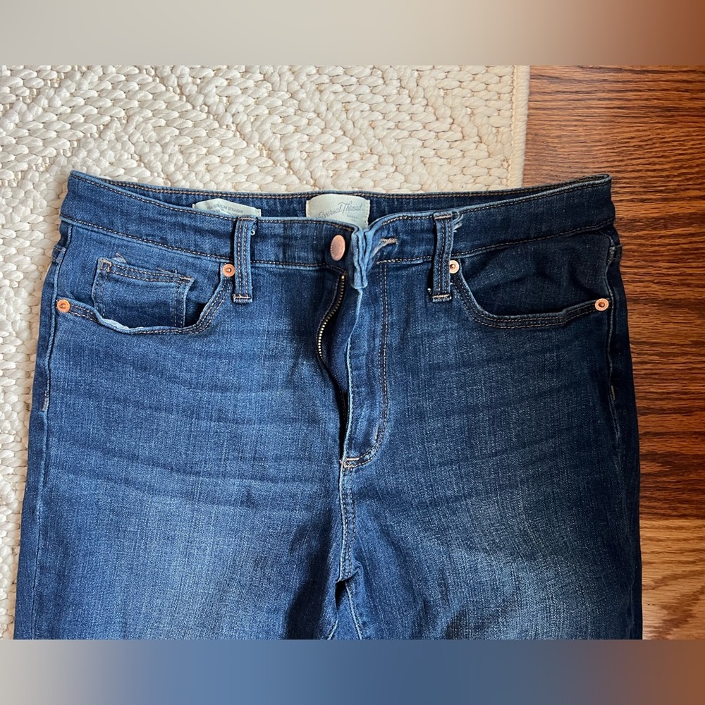 High Rise Slim Straight - Picture 4 of 5